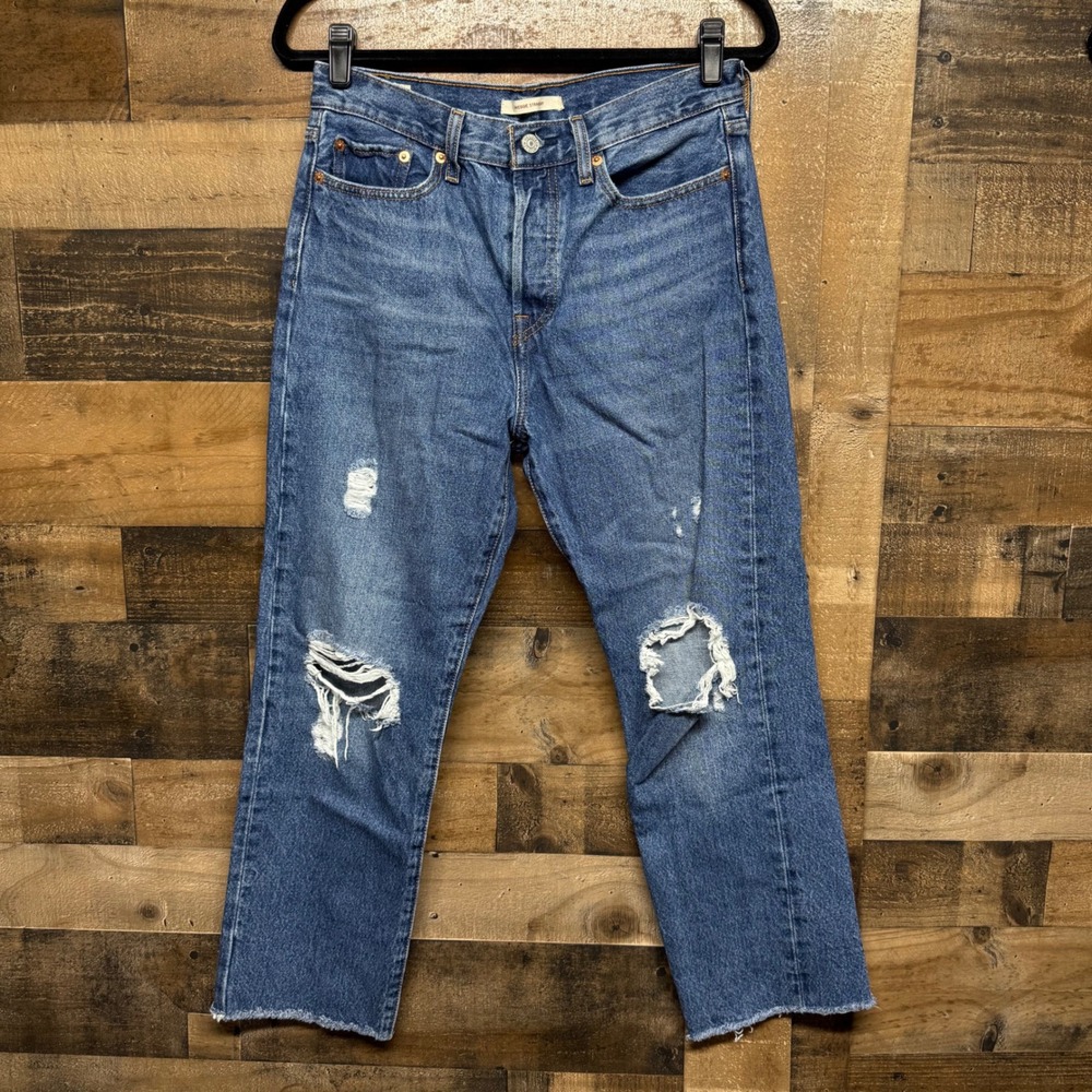 Levi's Wedgie Straight Distressed Jeans Women's Button Fly Medium Wash Size 28